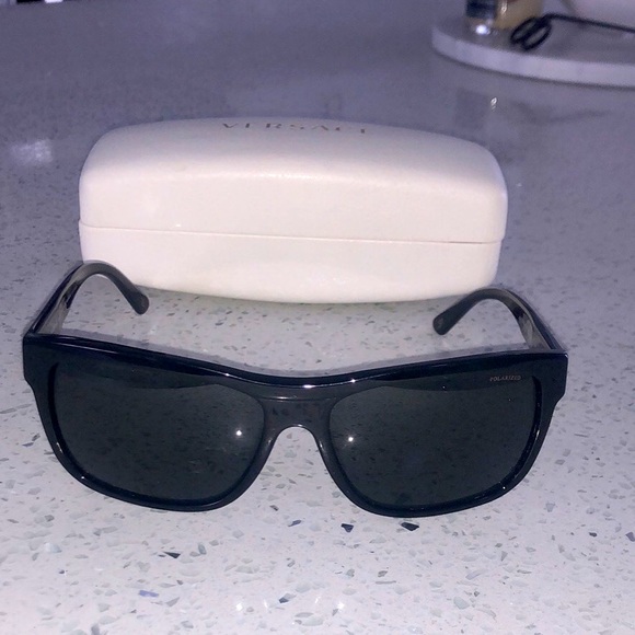 Versace women’s sunglasses - Picture 1 of 2